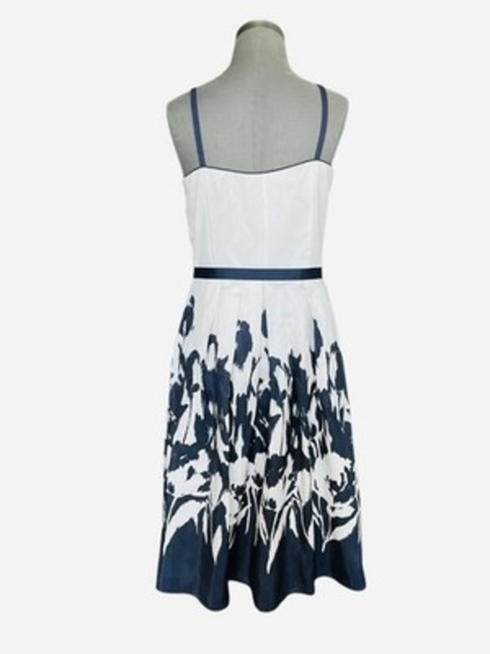 Dressbarn Navy Blue White Floral Belted Fit Flare Midi Dress Women Size 10 EXC - Picture 5 of 7